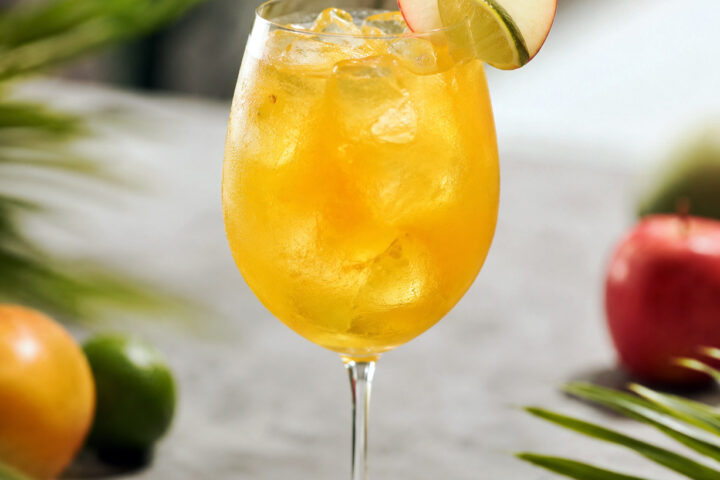 Apple Tropical
