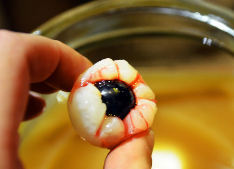 Punch Halloween Oeil